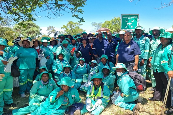 MUNICIPAL CLEANING CAMPAIGN AND GREENING EXPANDED PUBLIC WORKS PROGRAMME EPWP LAUNCHED