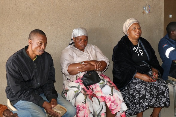 MAYOR INTRODUCES CONTRACTORS TO MOSHATE WA GA-KEKANA