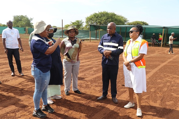 PREMIER DR RAMATHUBA LEADS EXCO ON DISTRICT DEVELOPMENT MODEL OUTREACH IN LNM
