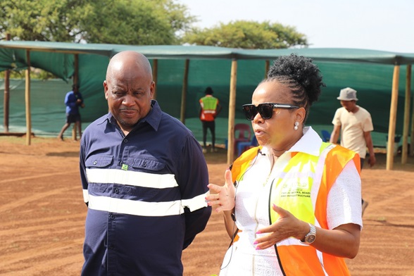 PREMIER DR RAMATHUBA LEADS EXCO ON DISTRICT DEVELOPMENT MODEL OUTREACH IN LNM