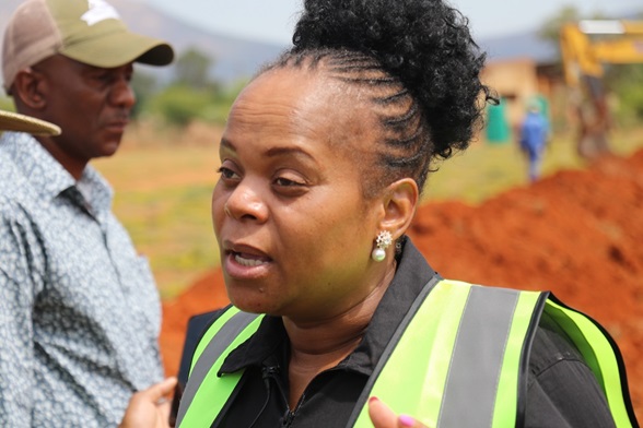 PREMIER DR RAMATHUBA LEADS EXCO ON DISTRICT DEVELOPMENT MODEL OUTREACH IN LNM